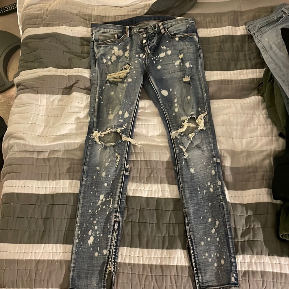 MNML jeans, Size 32, Slim Fit, zipper bottoms